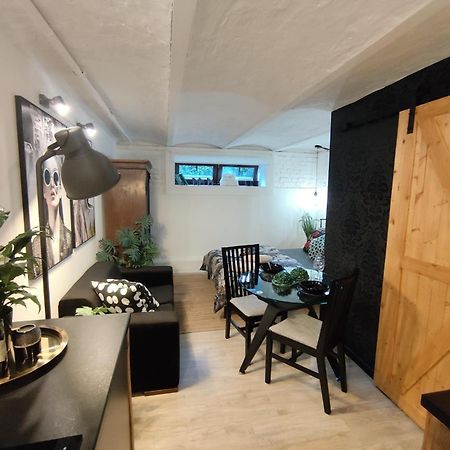 Przytulne Studio 4 Z Parkingiem Katowice Esterno foto