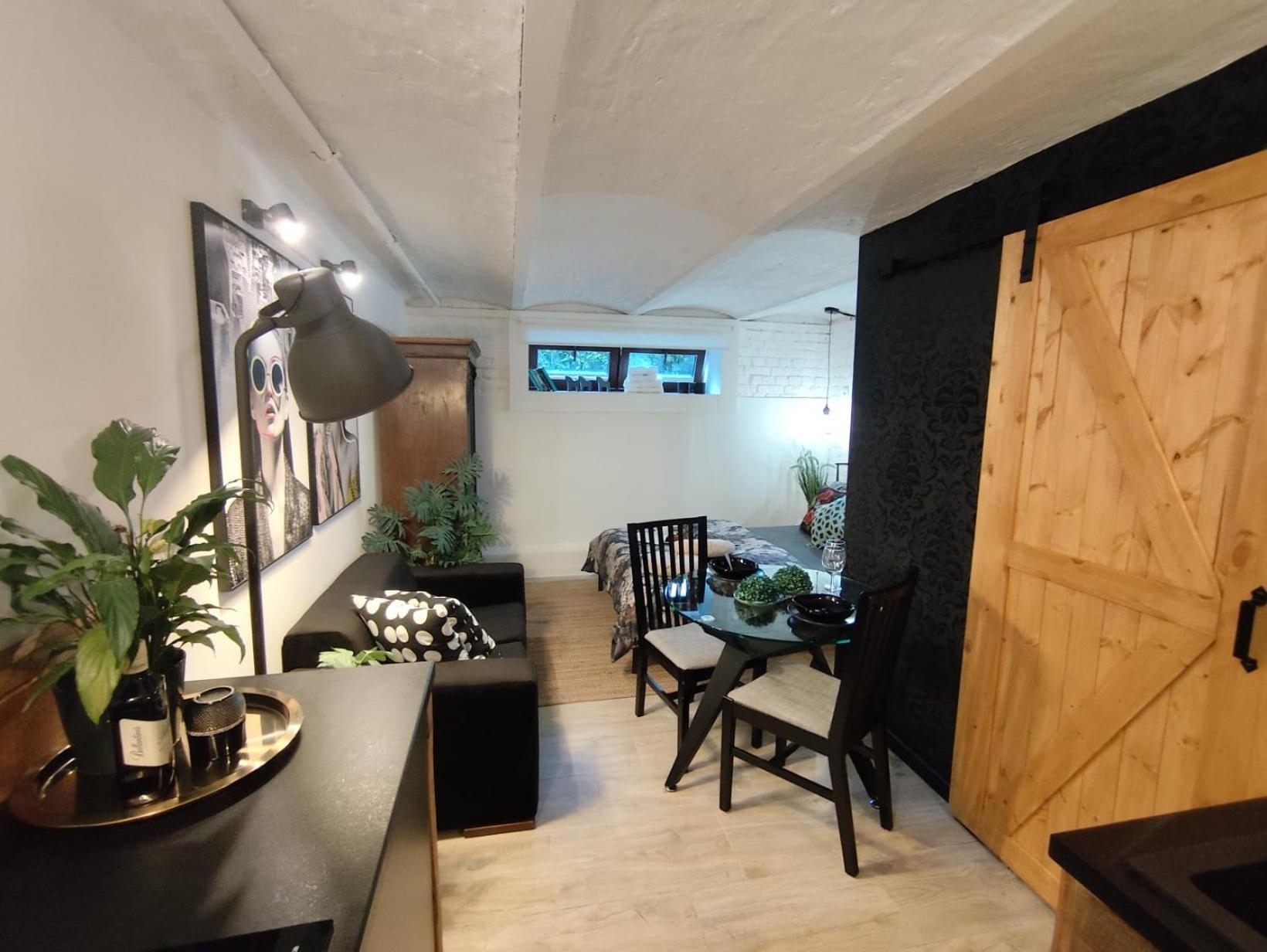 Przytulne Studio 4 Z Parkingiem Katowice Esterno foto